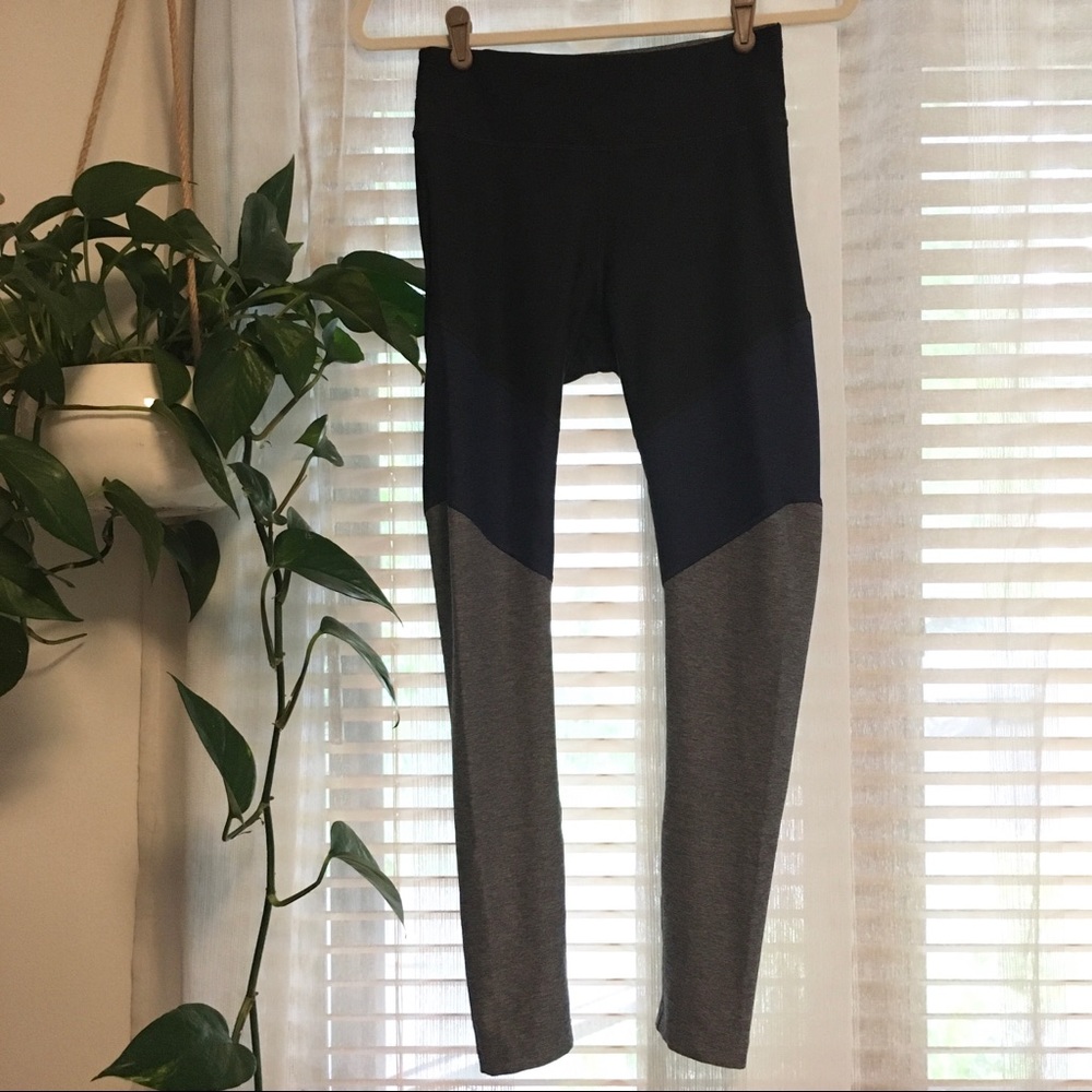 Outdoor Voices Color-block Leggings